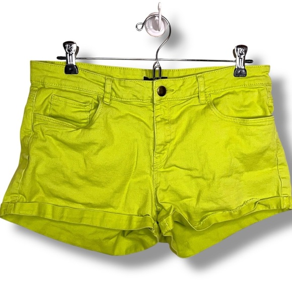 Size 10 H&M Lime Green Vibrant Shorts Stretch Cotton Blend Punk Goth - Picture 1 of 11
